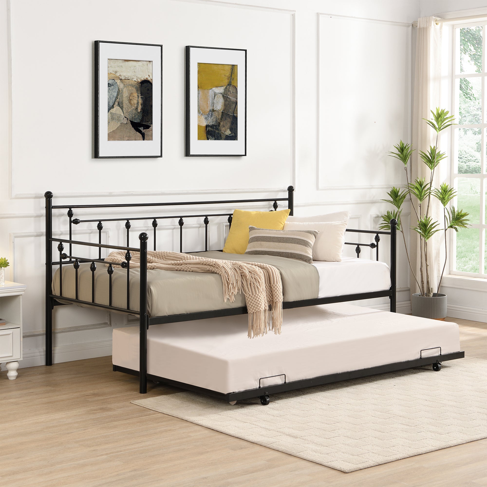 Twin Size Metal Daybed With Pull Out